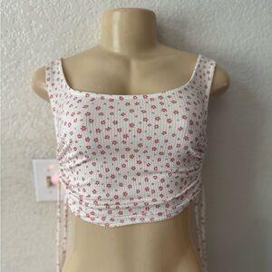 Square-Neck Ribbed Floral Crop Top in White and Red